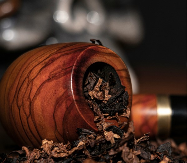 Colour Me Amber EDP moodboard 3